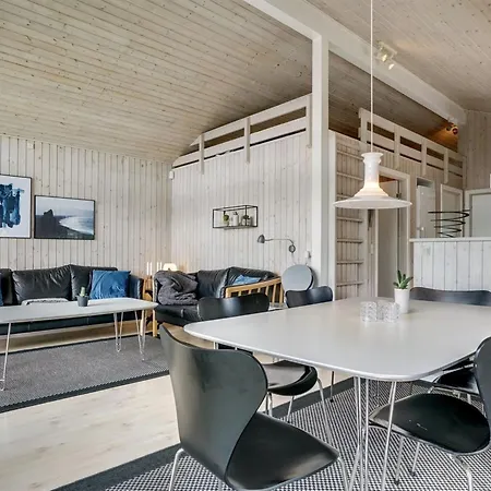 Boerge - 3-9km From The Sea By Interhome Tagholm